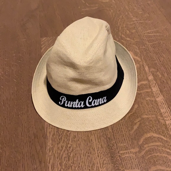 hat - Picture 1 of 1
